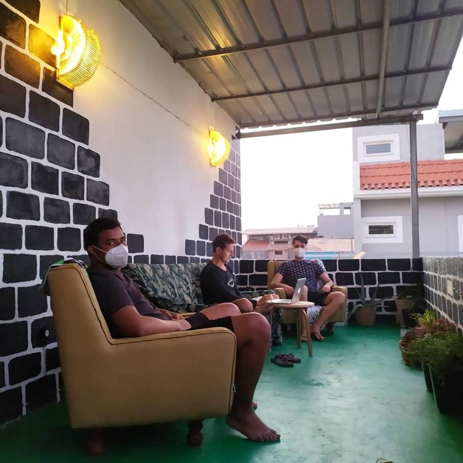 In The Heart Of Praia - Family B&B ภายนอก รูปภาพ