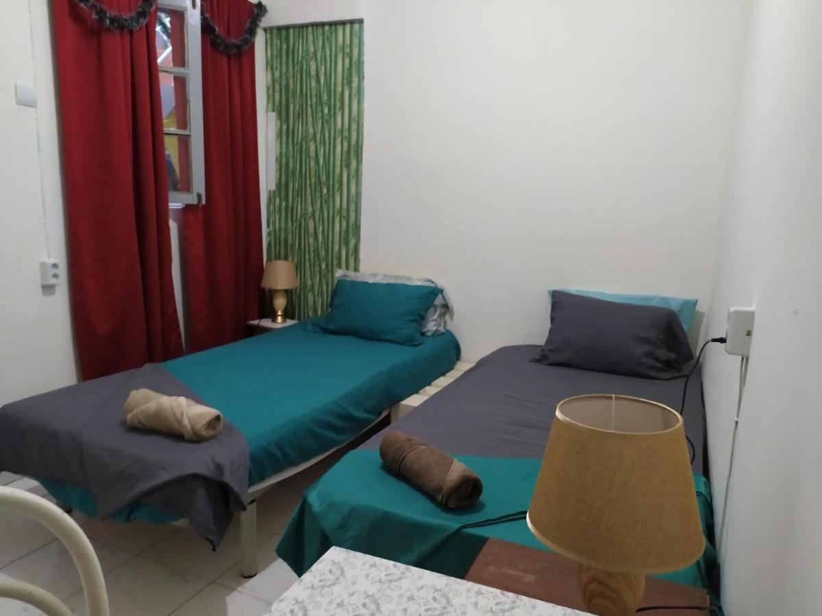 In The Heart Of Praia - Family B&B ภายนอก รูปภาพ
